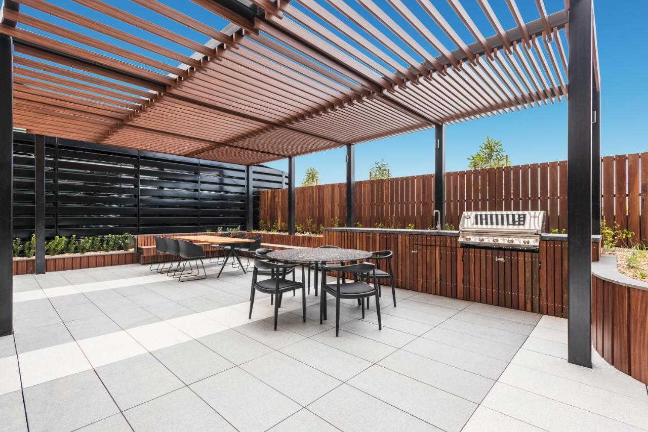 Sky One Apartments By Cllix Box Hill Exterior foto